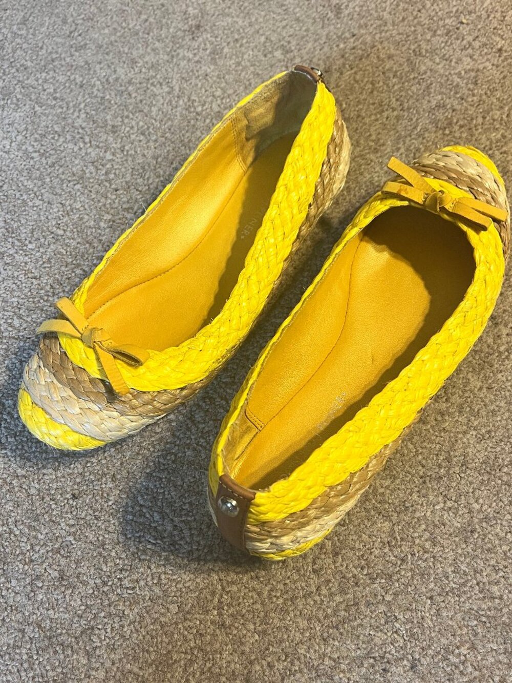 Donald J. Pliner Yellow Raffia Woven Ballet Flats with Bow Toes Size 8M
